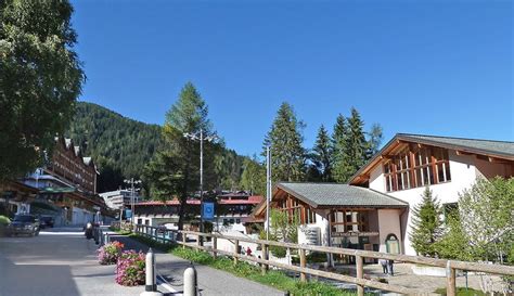 Panorama di Dimaro Folgarida con le montagne circostanti