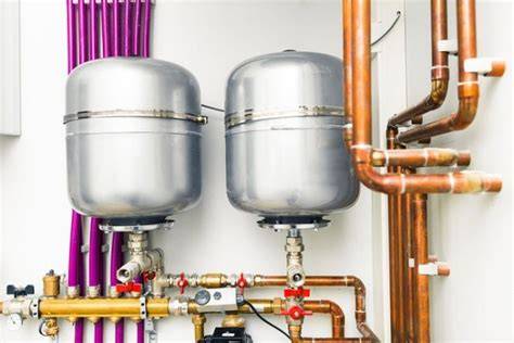 esempio di installazione di un vaso di espansione aperto in un impianto termico condominiale