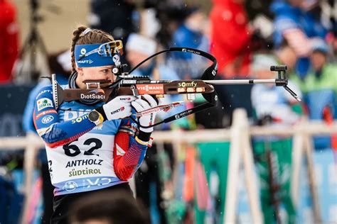 Grafica con la classifica finale della staffetta femminile di biathlon a Kontiolahti