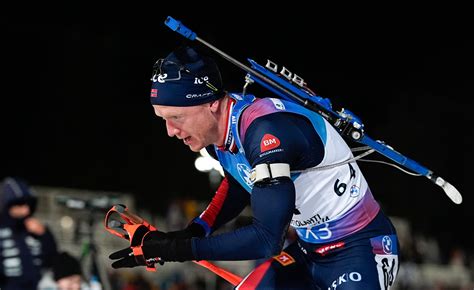 Foto della premiazione della staffetta maschile di biathlon a Kontiolahti