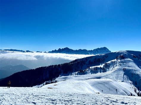 Vista panoramica dalle cime del Monte Cocco e Cima Bella con le Alpi Giulie sullo sfondo