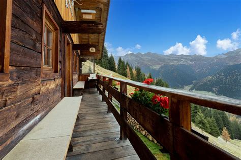 terrazza panoramica della Seegrube con vista sulle montagne