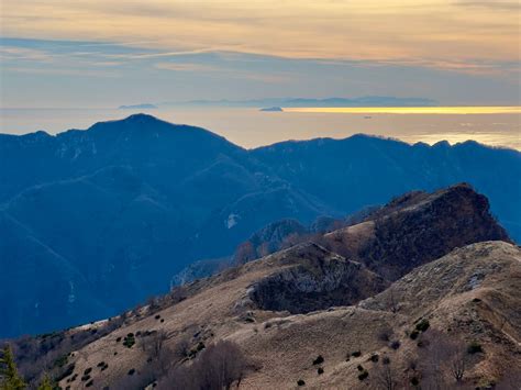 profilo montuoso della Rocca Ciarva con evidenziato il costolone e i valloni circostanti