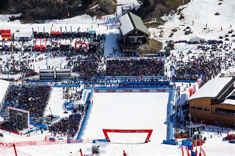 Panoramica delle montagne di Val-d'Isère durante i Campionati Mondiali di Sci Alpino 2009