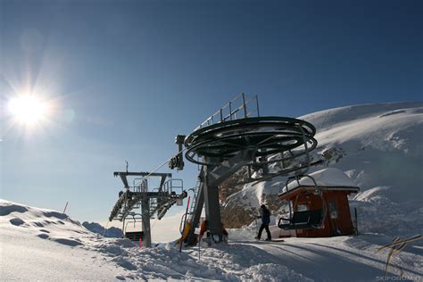 Panoramica dell'Ortles vista dalla stazione a monte della seggiovia Orso Bruno