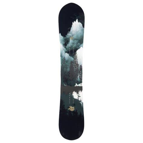 Tavola da snowboard con un design ispirato alla natura e sostenibile