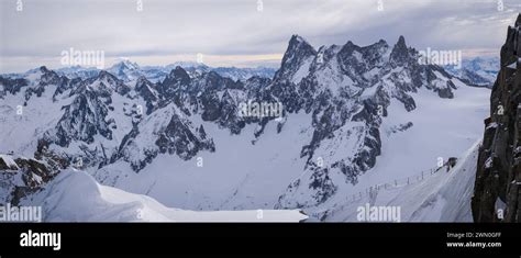 Panoramica del Monte Gabler in inverno con neve