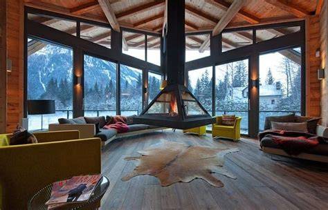 Esempio di corner di moda di lusso in uno chalet alpino