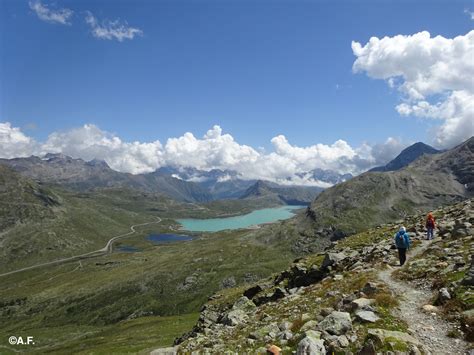 Sentiero escursionistico che porta al Lej da Diavolezza