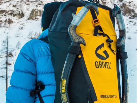 Zaino Grivel Monte Bianco 35+5 con dettagli delle soluzioni logistiche