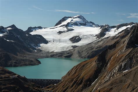 Lago e Ghiacciaio del Sabbione con la Punta d’Arbola, Val Formazza