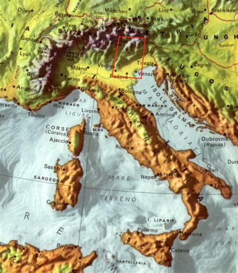 Mappa delle Dolomiti con evidenziate le principali aree per lo sci di fondo.