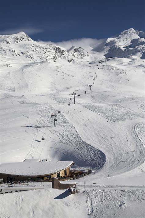 Vista panoramica della località sciistica di Gurgl, teatro dello slalom femminile.