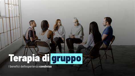 Illustrazione di un gruppo di persone che partecipano a una sessione di terapia di gruppo.