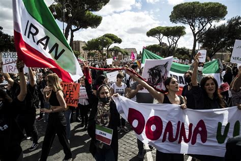 Manifestazione contro il regime iraniano