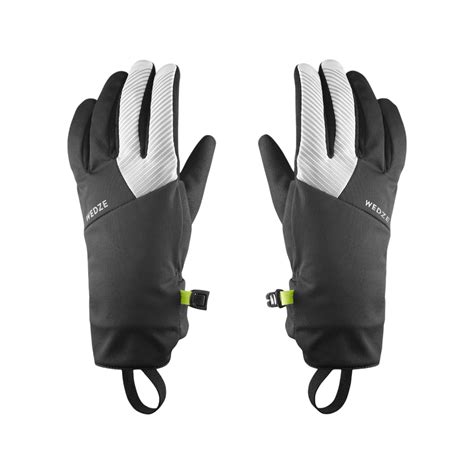Accessori per sci di fondo: cappelli, guanti e fasce