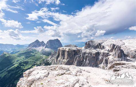 panorama mozzafiato dal Sass Pordoi con le cime circostanti