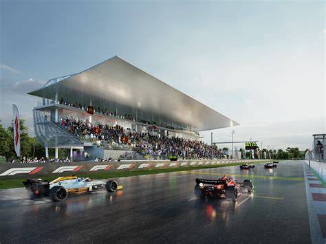 Vista dall'alto di una delle tribune del circuito con la pista in primo piano