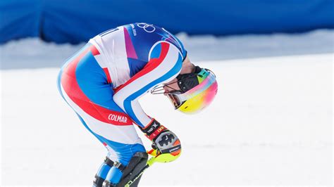Atle Lie McGrath in azione durante la prima manche di slalom