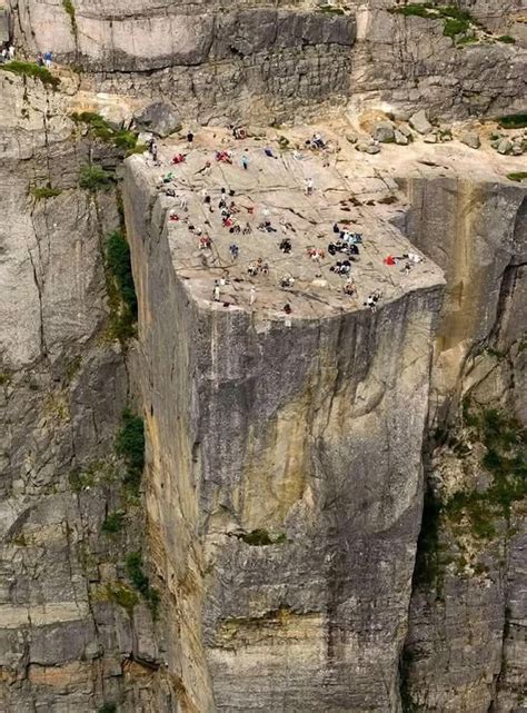 Immagine della cabinovia Pulpito con vista panoramica sulle montagne circostanti