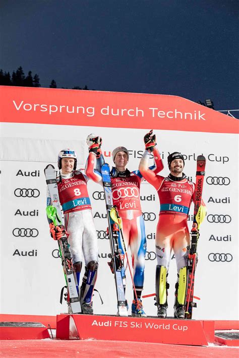 Podio slalom maschile di Levi con i vincitori