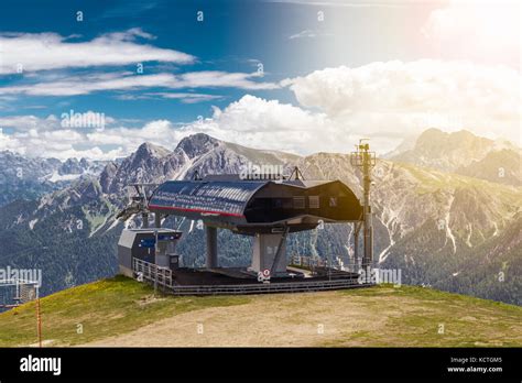 vista panoramica dalla stazione a monte della Funivia del Colle
