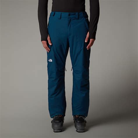 Schema comparativo tra pantaloni da snowboard shell e imbottiti