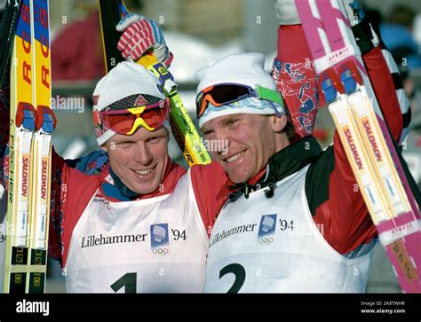 Foto d'archivio di Steven Bradbury in gara, magari con la medaglia di bronzo di Lillehammer 1994.