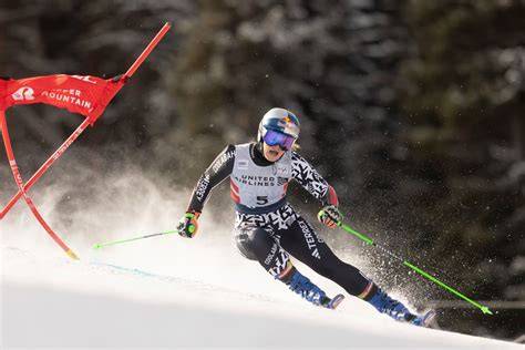 infografica con i dettagli della gara di superG femminile a Sankt Moritz: orario, canali TV, piattaforme streaming e numero atlete iscritte.