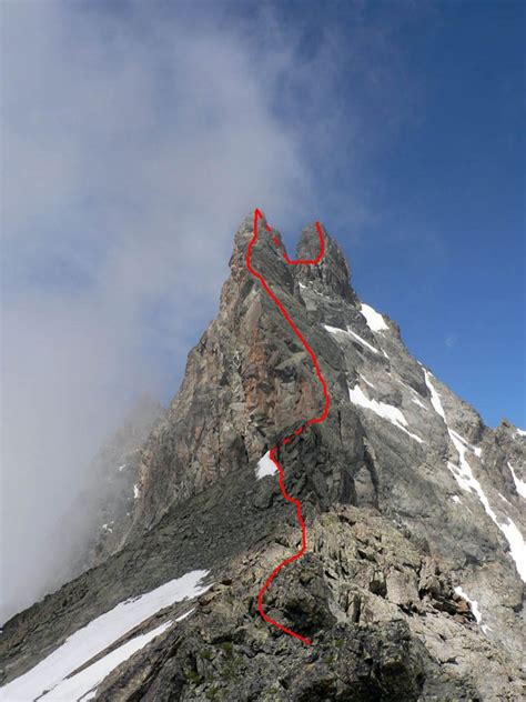 Panorama dal dosso quotato 1845 m vicino a Torgnon