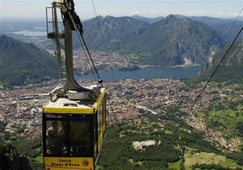 Vista panoramica dei Piani d'Erna accessibili dalla funivia