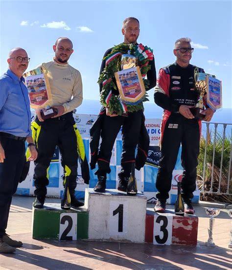 Podio della 21ª edizione dello Slalom Città Internazionale dei Marmi con i primi tre classificati