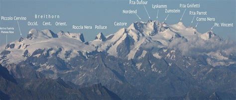 Vista aerea del massiccio del Monte Rosa con evidenziate le zone interessate dall'incidente