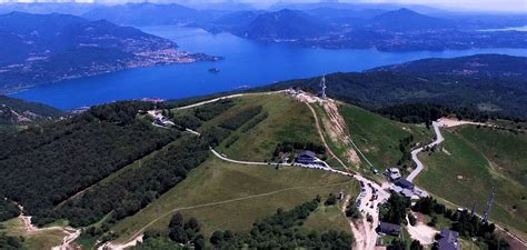 vista panoramica del Mottarone e del Lago Maggiore