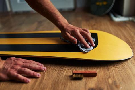 Utensili per l'affilatura delle lamine da snowboard