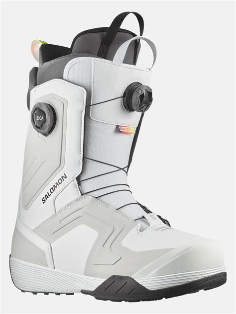 Illustrazione di una gamma di scarponi da snowboard Salomon per uomo e donna