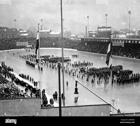 Vista aerea del Bislett Stadion durante i Giochi Olimpici Invernali di Oslo 1952