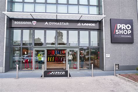 Vista esterna del Pro-Shop Rossignol a Verona
