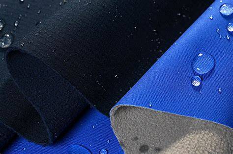 Schema a strati di un tessuto softshell con membrana in TPU