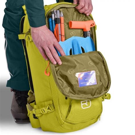 Zaino da sci alpinismo con sistema di portasci