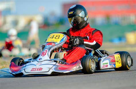 Pilota di kart in azione
