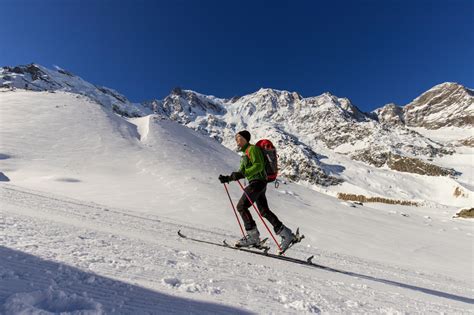 Schema illustrativo del percorso di sci alpinismo Val delle Fontane.
