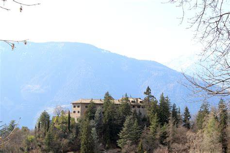 Castel Savoia con vista panoramica sulla valle