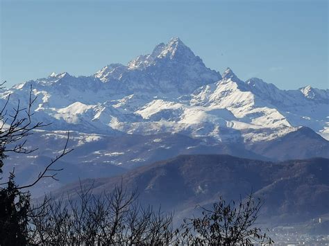 panoramica del Monviso da lontano