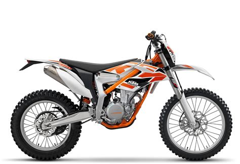 KTM Freeride 350 in azione su un percorso fuoristrada