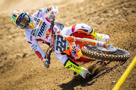 Tony Cairoli in gara con una KTM 350cc