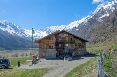 mappa schematica dei principali itinerari scialpinistici intorno al Rifugio Jervis