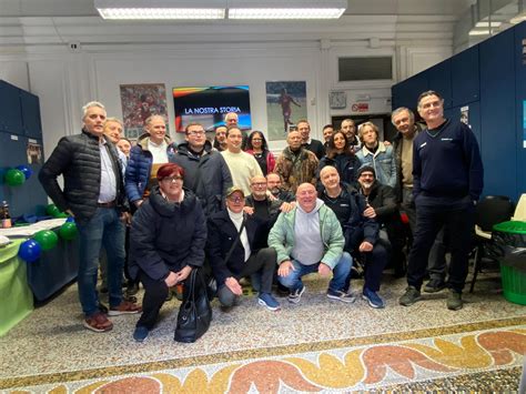 Foto della nuova sede CRAL AT Livorno con partecipanti all'inaugurazione
