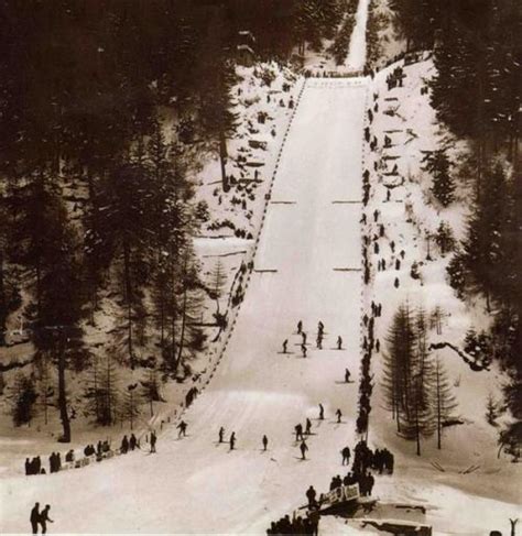 Vecchia fotografia del Trampolino Gigante di Ponte di Legno.