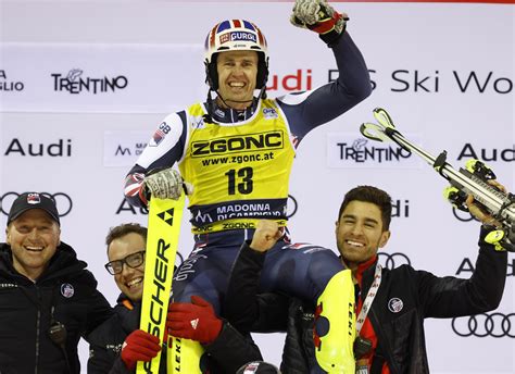 Una foto di Dave Ryding in azione durante una gara di slalom